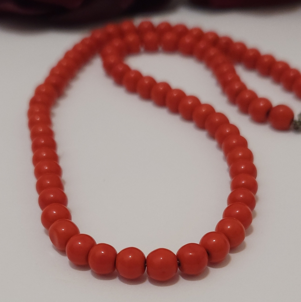 Vintage Genuine Red Coral Beaded Necklace with Silver Clasp 18" Long - Picture 11 of 16